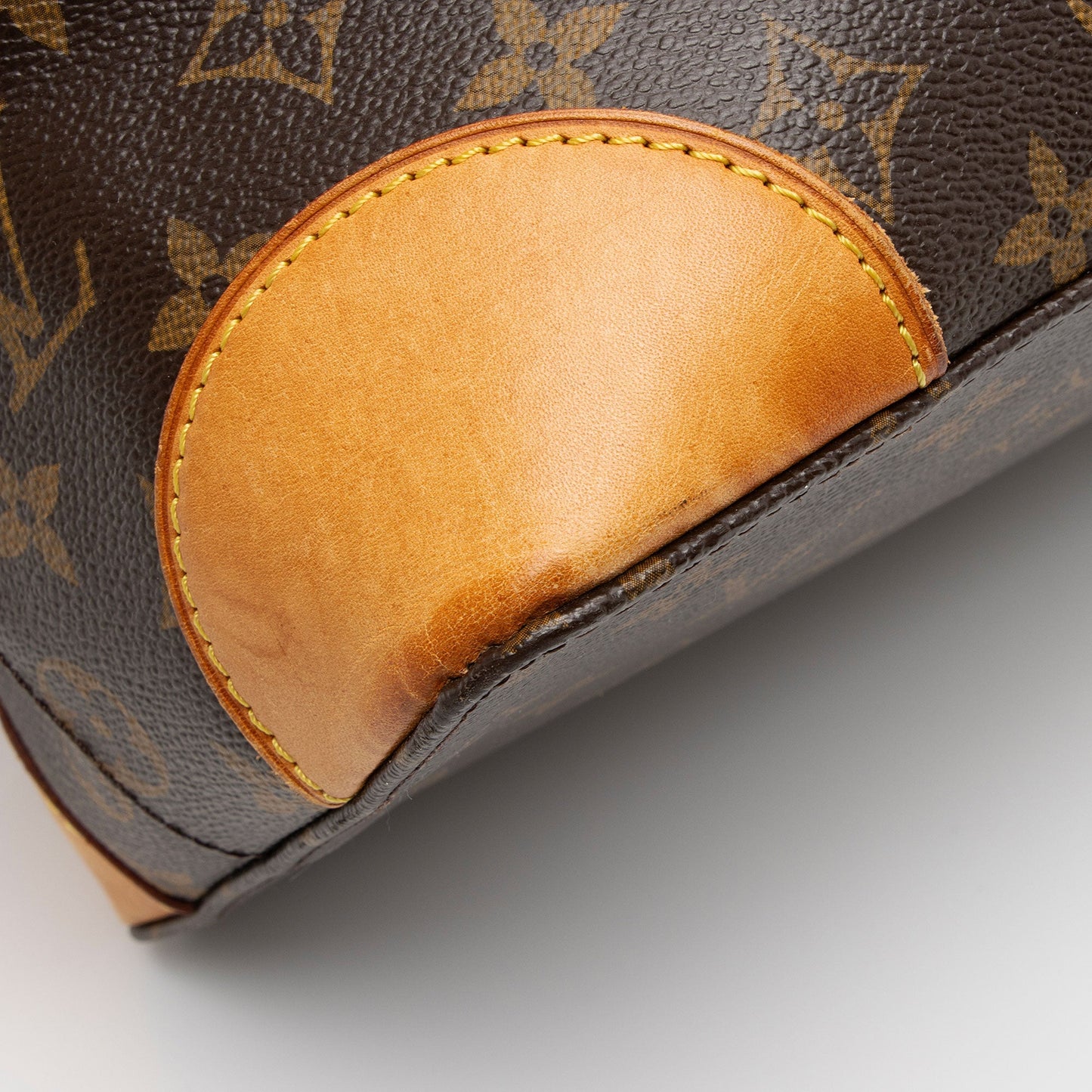 Louis Vuitton Monogram Canvas Hampstead MM Tote (SHF-mtf6IP)