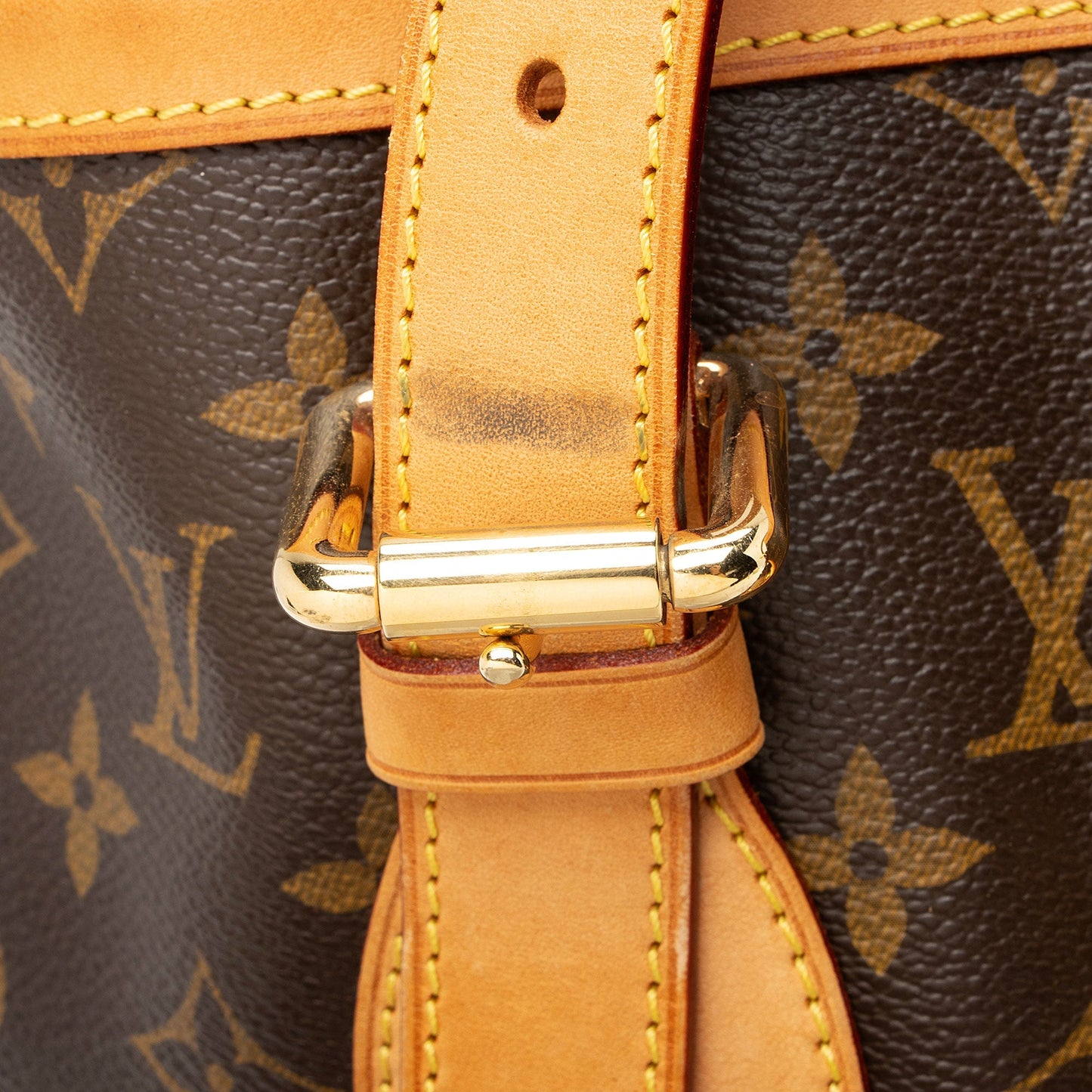 Louis Vuitton Monogram Canvas Hampstead MM Tote (SHF-mtf6IP)