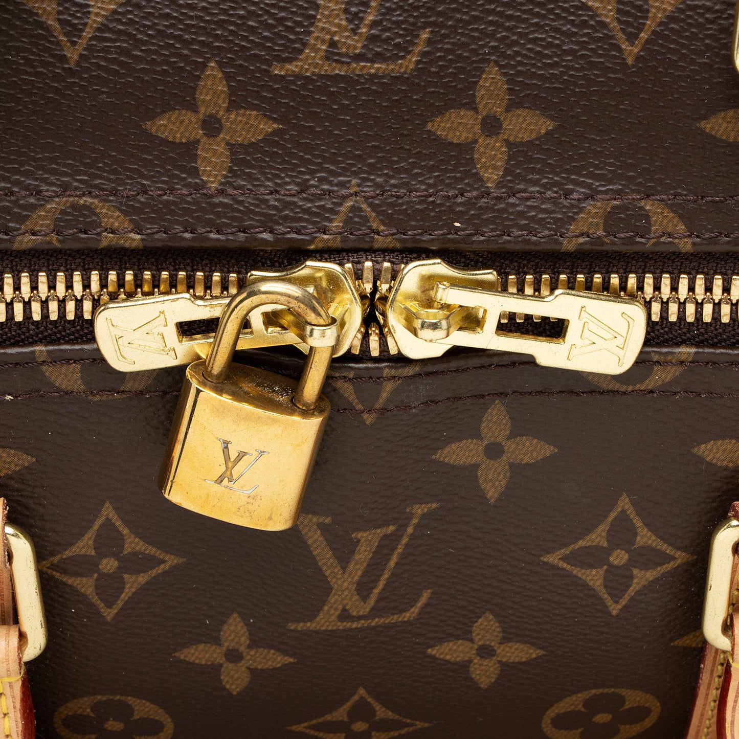 Louis Vuitton Monogram Canvas Keepall Bandouliere 55 Duffle