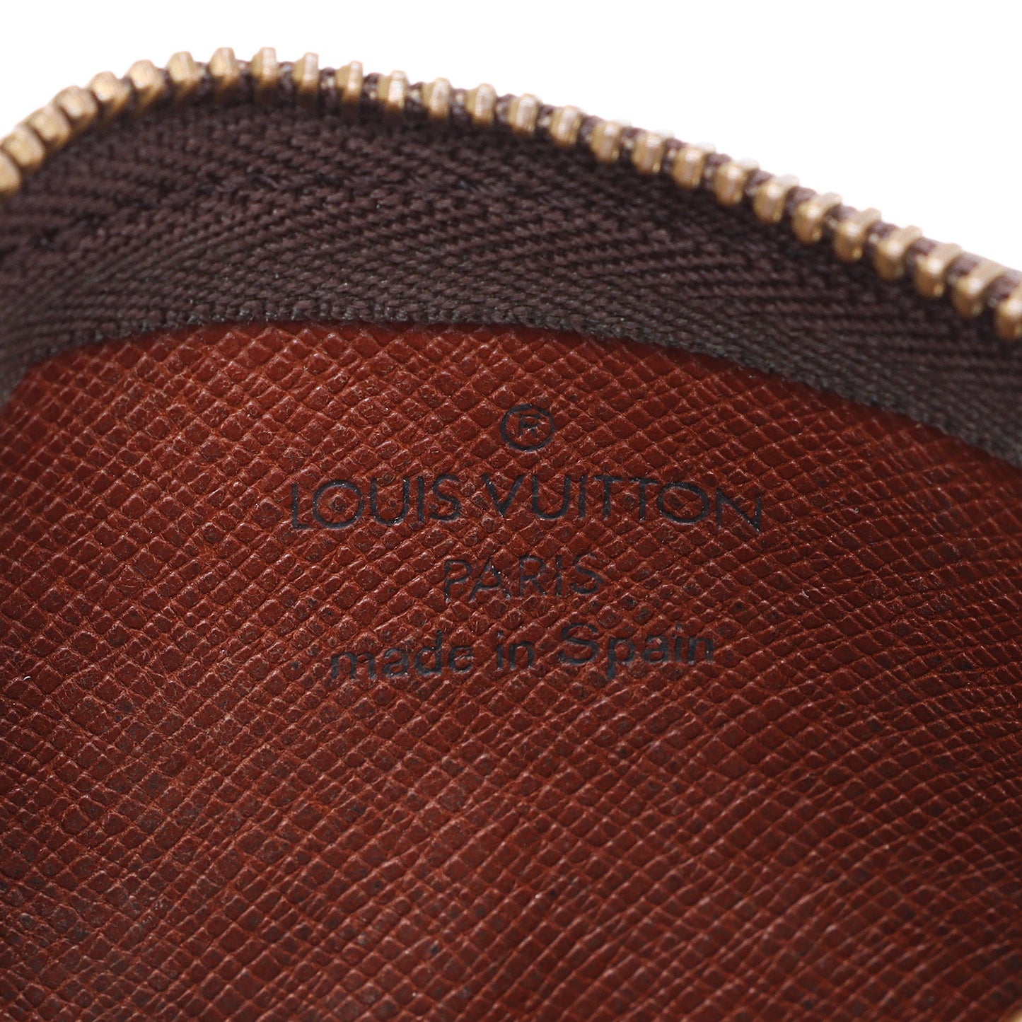 Louis Vuitton Monogram Canvas Key Pouch (SHF-jtAIXX)
