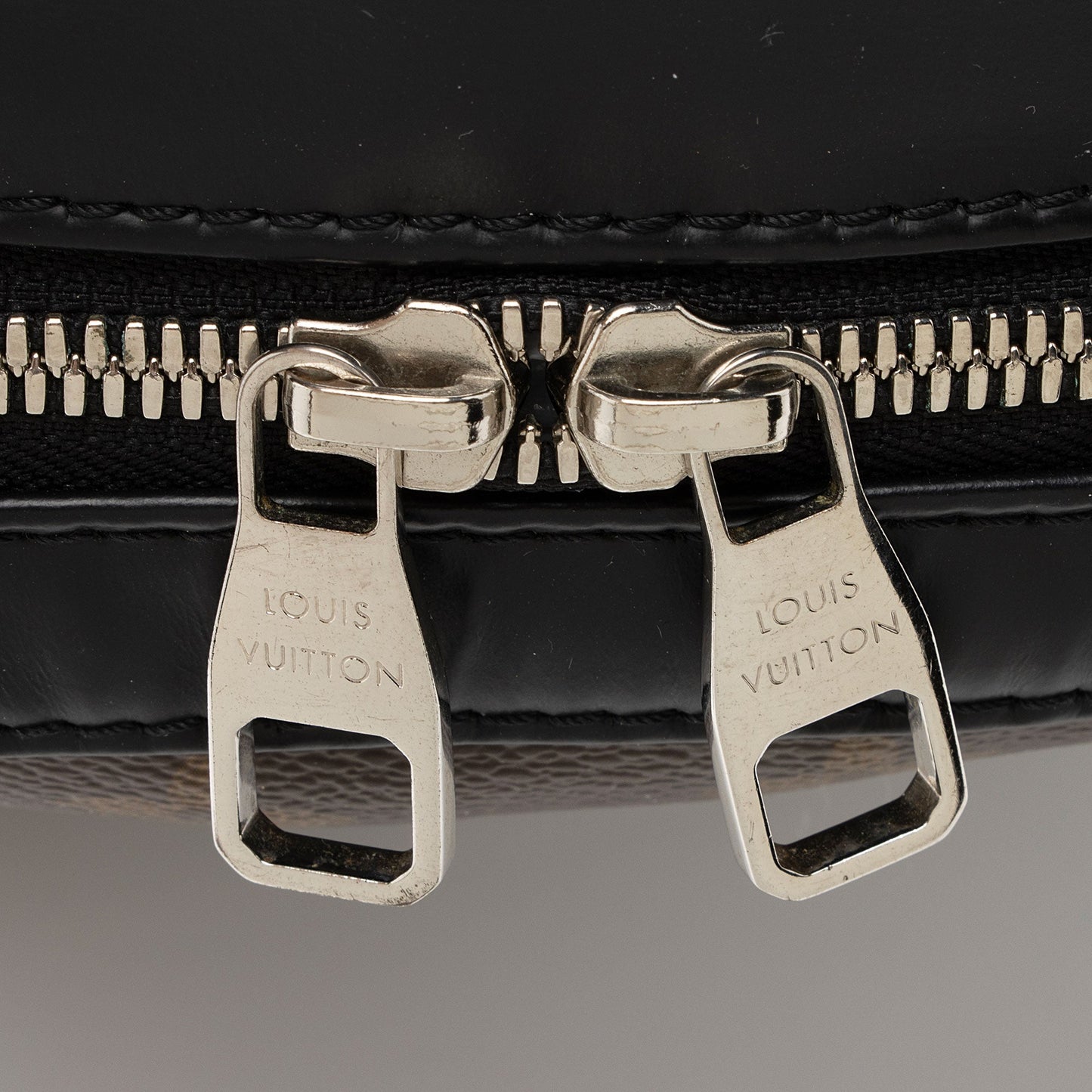 Louis Vuitton Monogram Canvas Macassar Josh Backpack (SHF-FytZ93)