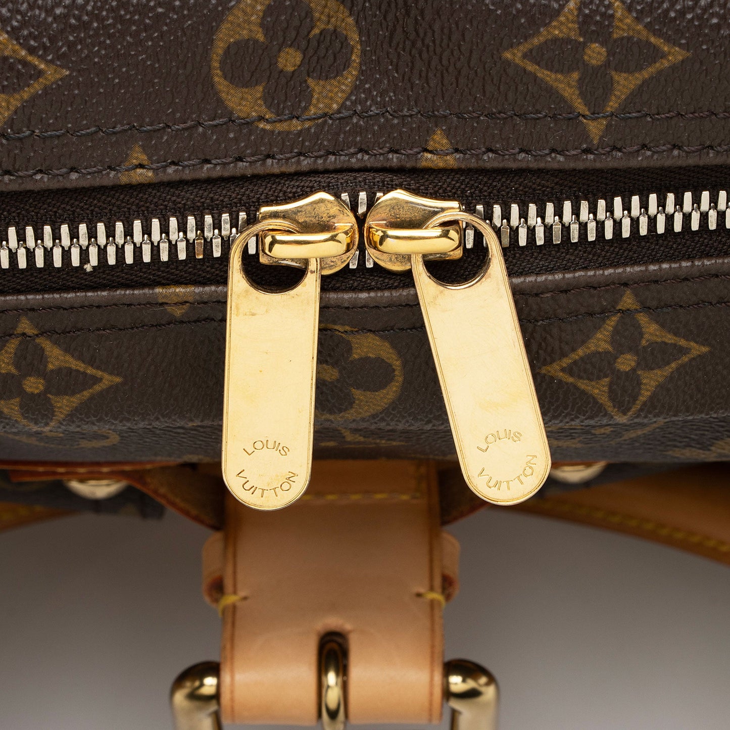 Louis Vuitton Monogram Canvas Manhattan GM Satchel (SHF-cuyjWb)