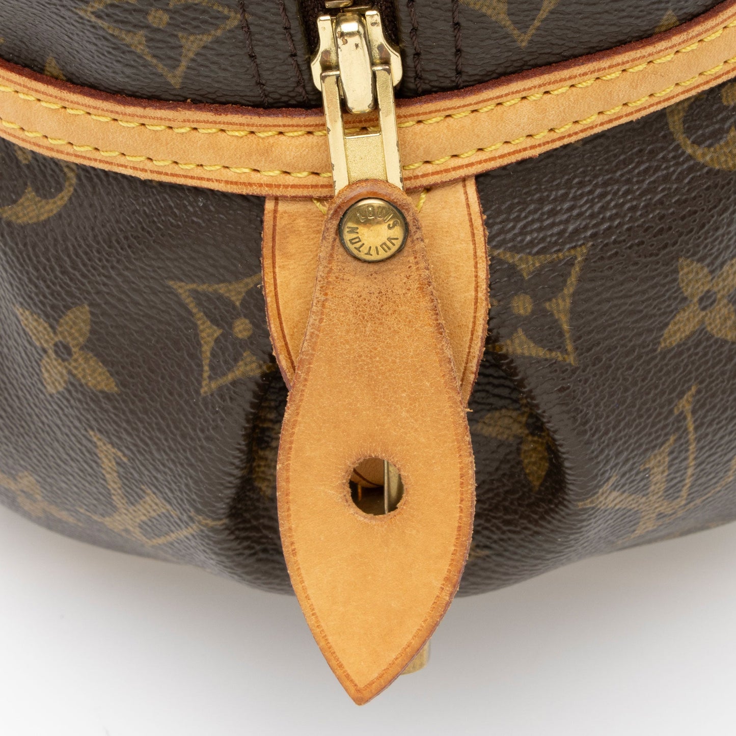 Louis Vuitton Monogram Canvas Montorgueil PM Shoulder Bag (SHF-t5WFxr)