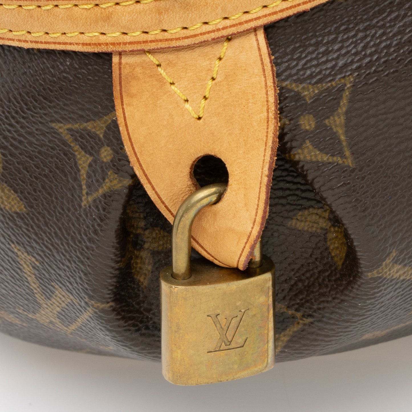 Louis Vuitton Monogram Canvas Montorgueil PM Shoulder Bag (SHF-t5WFxr)