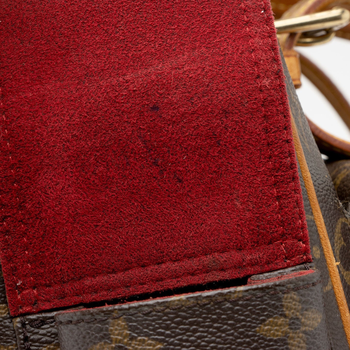 Louis Vuitton Monogram Canvas Multipli-cite Tote (SHF-PGxg2v)