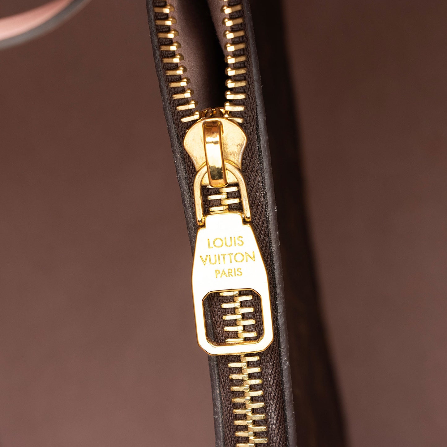 Louis Vuitton Monogram Canvas Neonoe MM Shoulder Bag