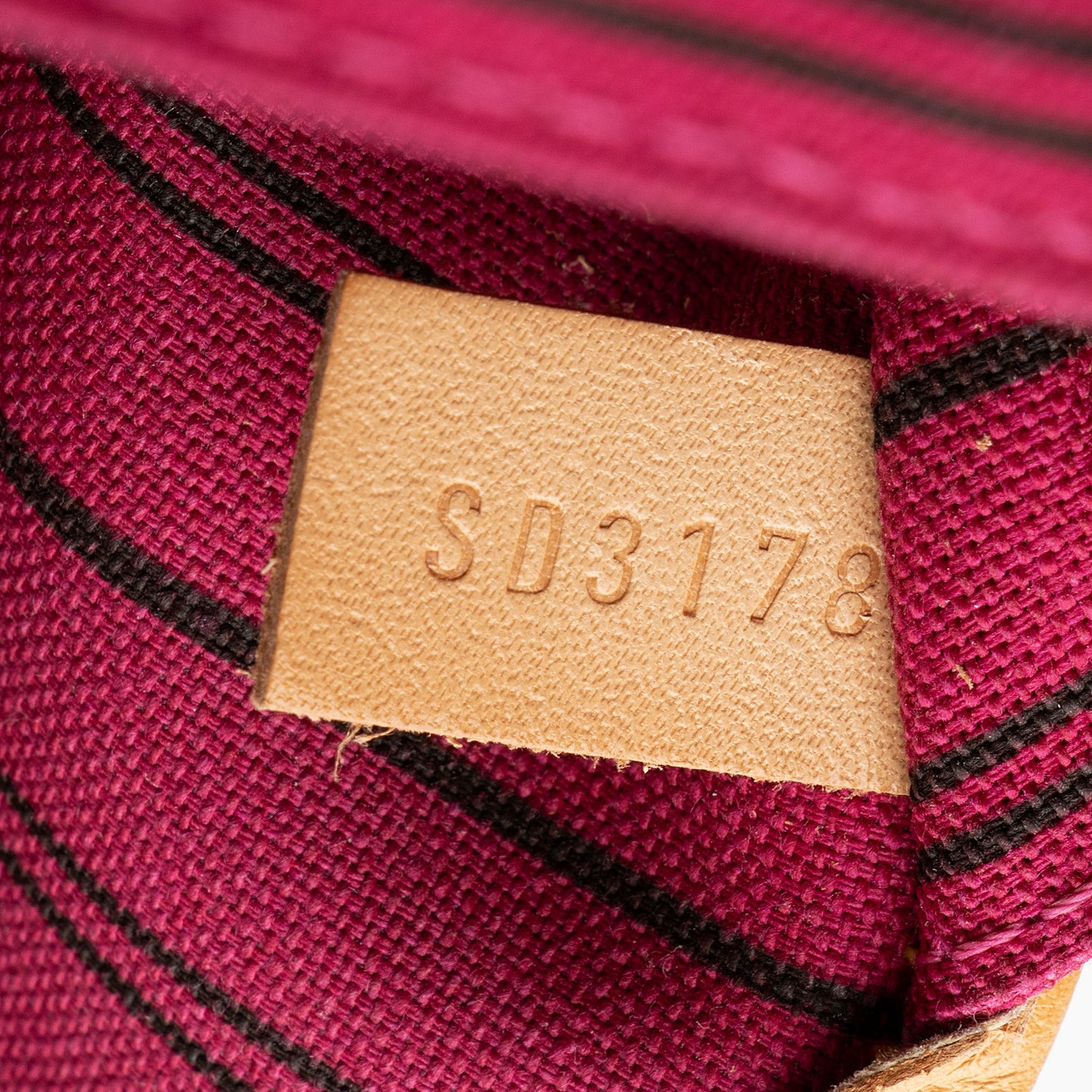 Louis Vuitton Monogram Canvas Neverfull GM Tote (SHF-23287)