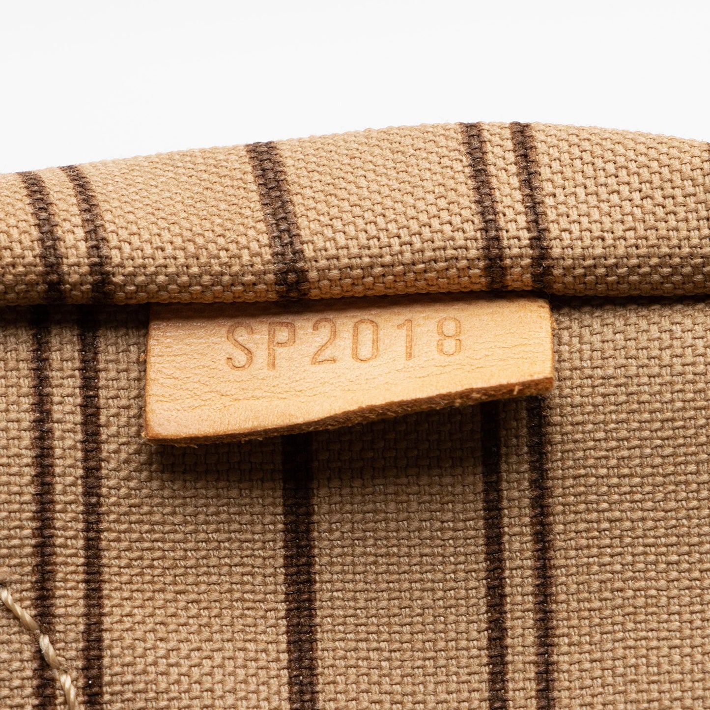 Louis Vuitton Monogram Canvas Neverfull GM Tote (SHF-UbRe16)
