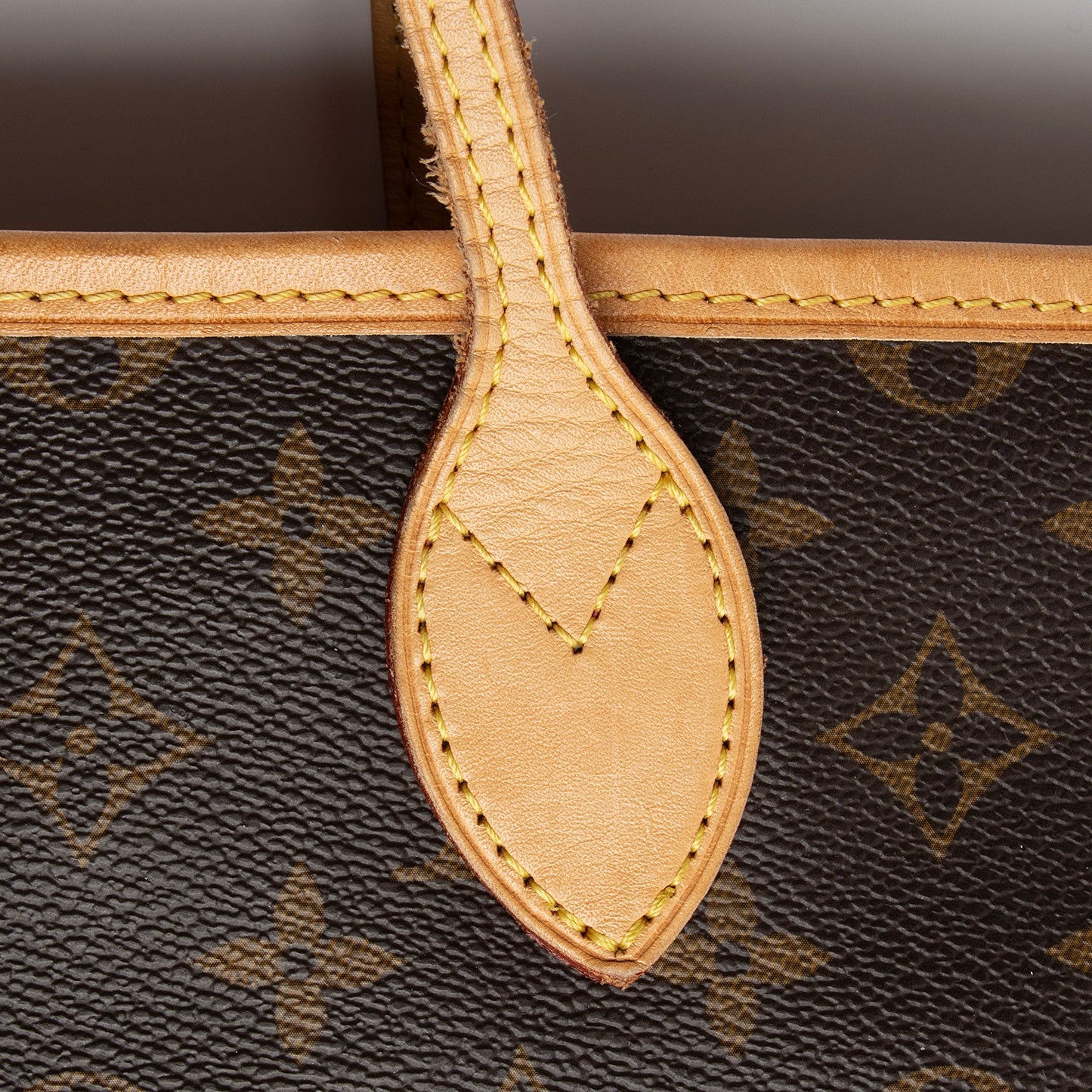 Louis Vuitton Monogram Canvas Neverfull GM Tote (SHF-8I8Z70)