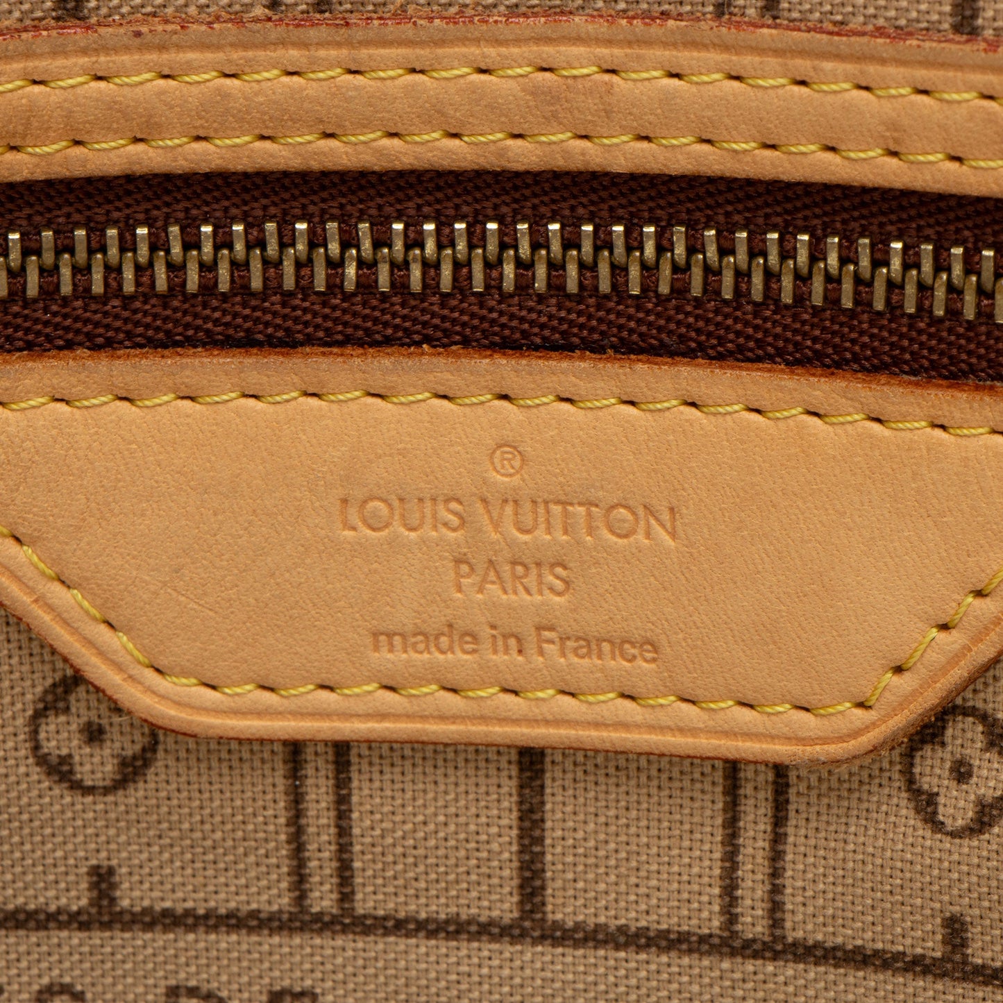Louis Vuitton Monogram Canvas Neverfull GM Tote (SHF-PXYjw3)