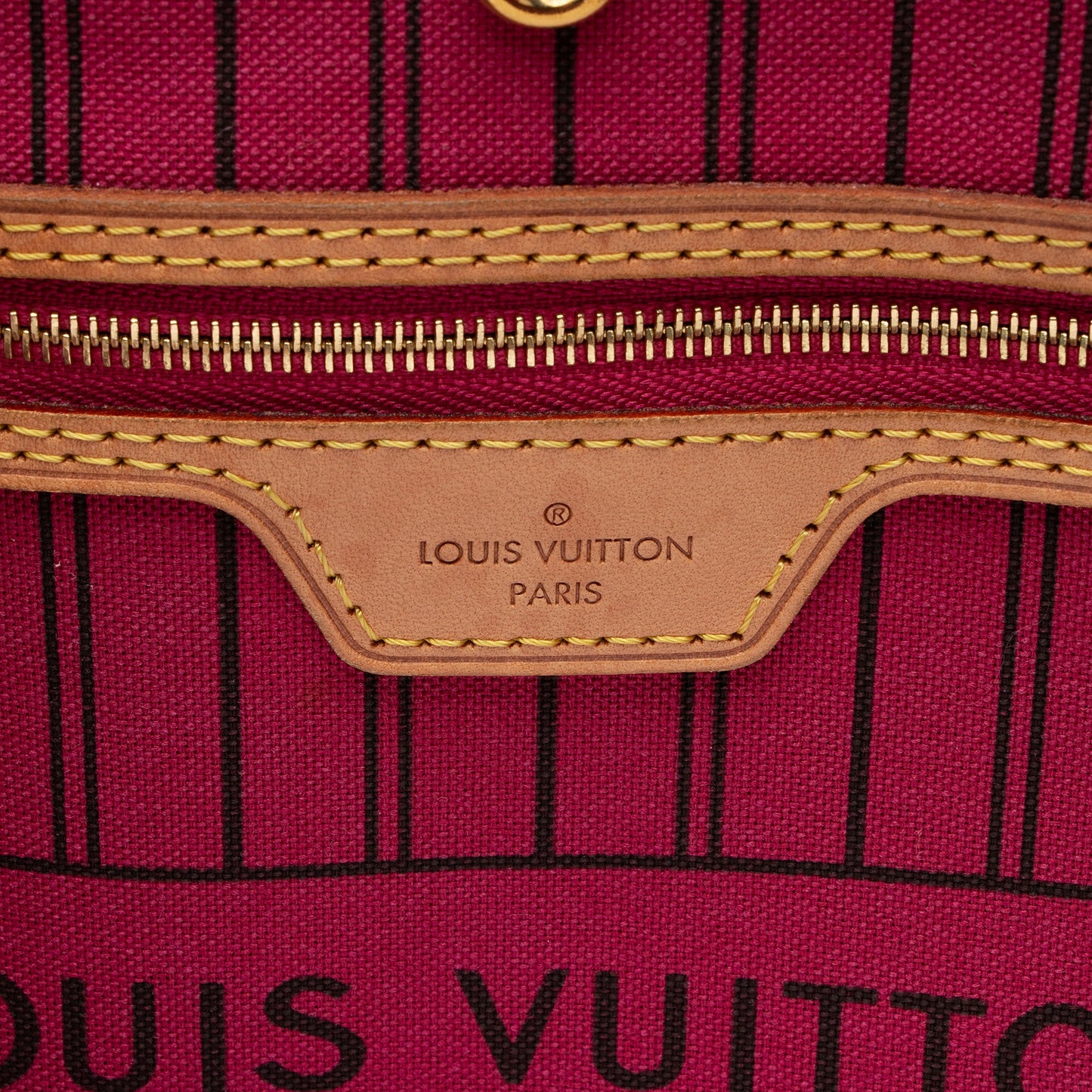 Louis Vuitton Monogram Canvas Neverfull GM Tote (SHF-O1LW0Q)