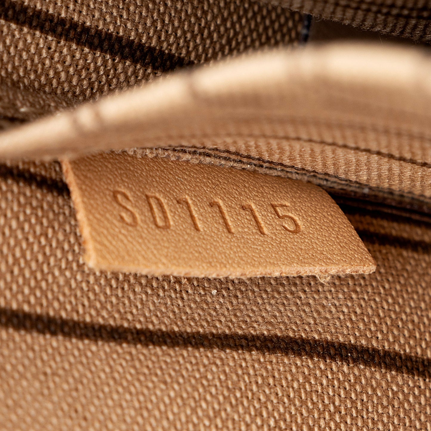 Louis Vuitton Monogram Canvas Neverfull MM Pochette