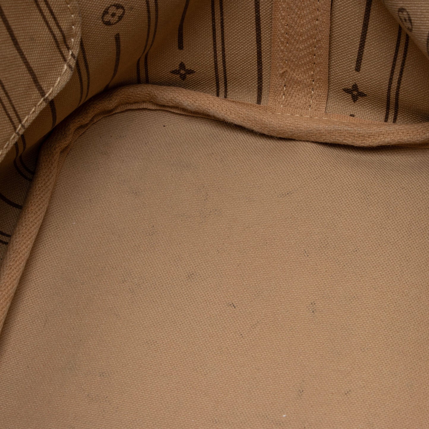 Louis Vuitton Monogram Canvas Neverfull MM Tote (SHF-fsm6Tt)
