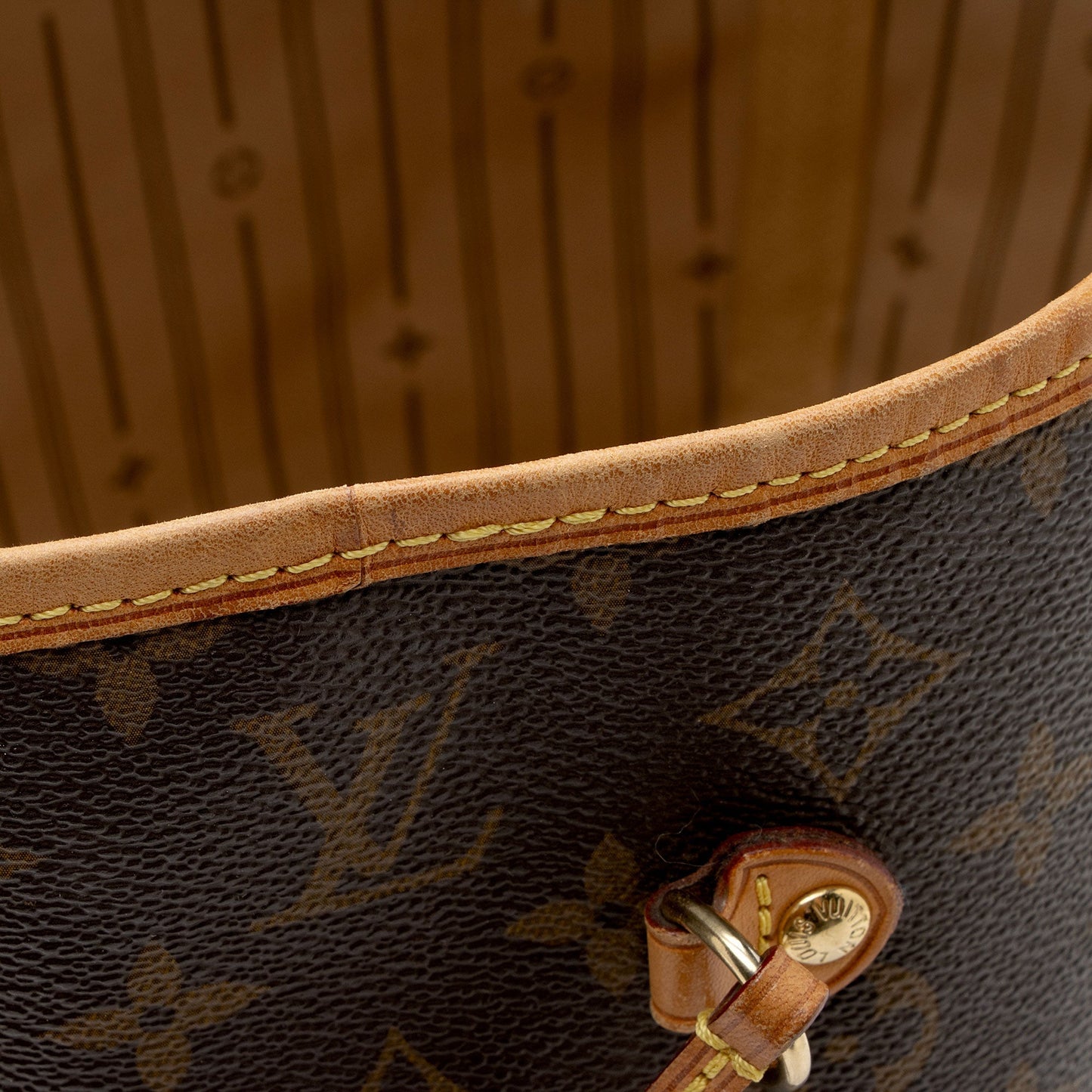 Louis Vuitton Monogram Canvas Neverfull MM Tote (SHF-ZN4hJP)