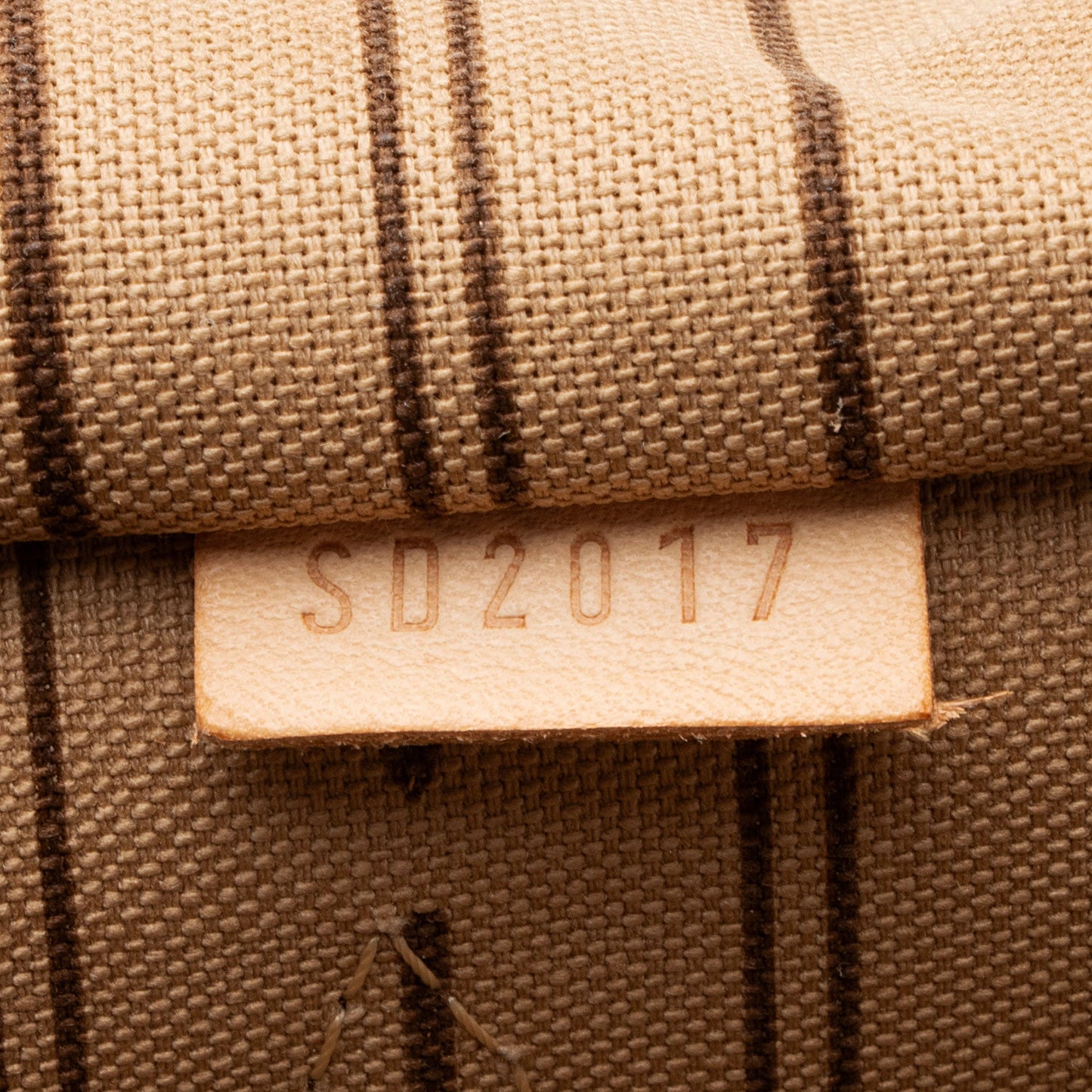 Louis Vuitton Monogram Canvas Neverfull MM Tote (SHF-aTjZ93)