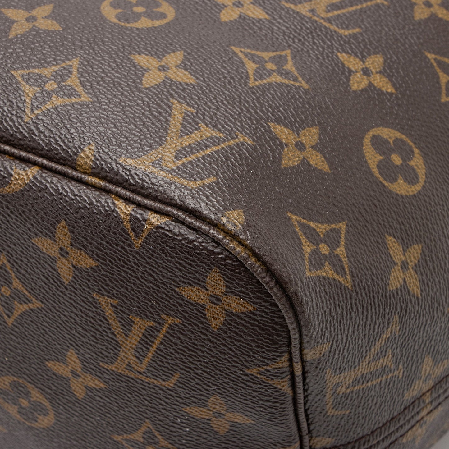 Louis Vuitton Monogram Canvas Neverfull MM Tote (SHF-aTjZ93)