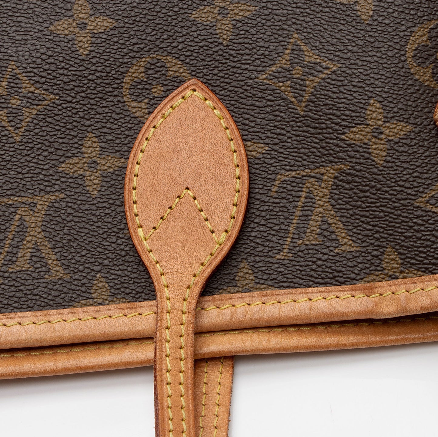 Louis Vuitton Monogram Canvas Neverfull MM Tote (SHF-k6wJSh)