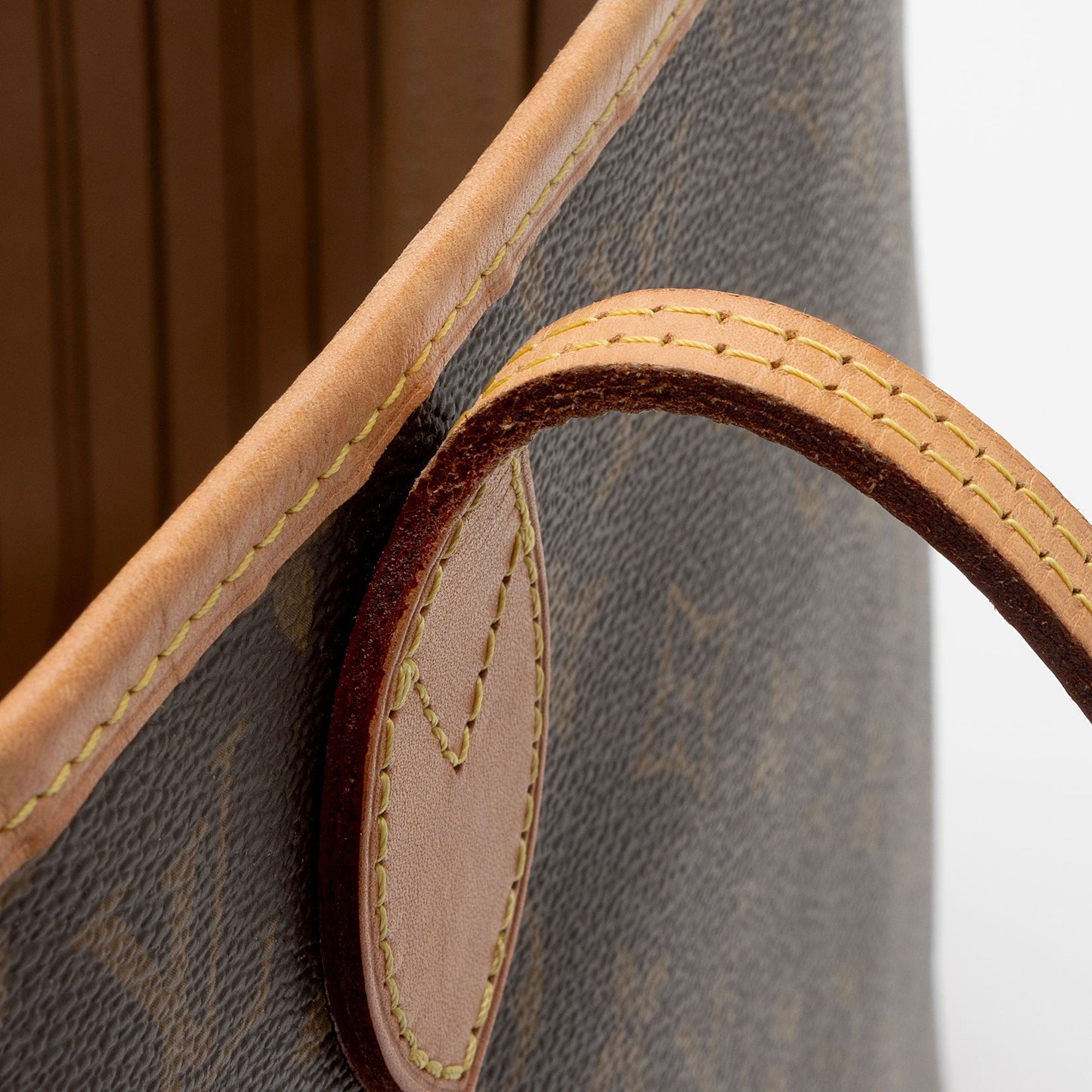 Louis Vuitton Monogram Canvas Neverfull MM Tote (SHF-k6wJSh)