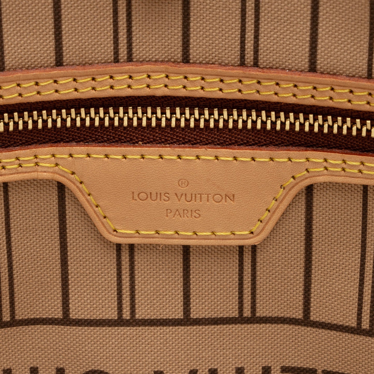 Louis Vuitton Monogram Canvas Neverfull MM Tote (SHF-tqTLZz)