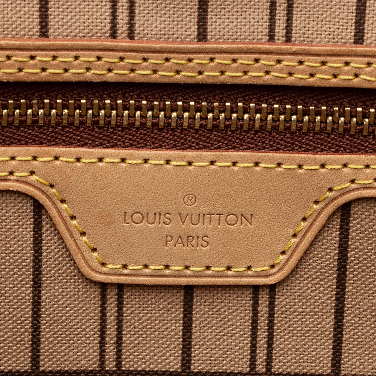 Louis Vuitton Monogram Canvas Neverfull MM Tote (SHF-Z6qLqA)