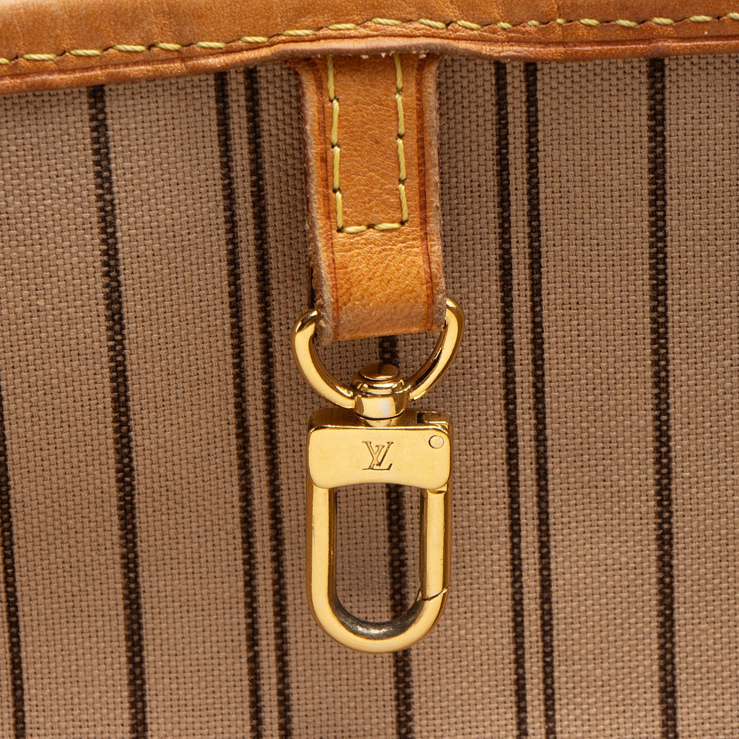 Louis Vuitton Monogram Canvas Neverfull MM Tote (SHF-UDEOS7)