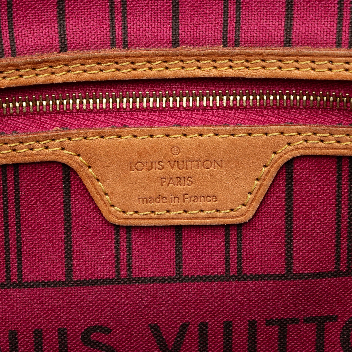 Louis Vuitton Monogram Canvas Neverfull PM Tote (SHF-kxS8y0)
