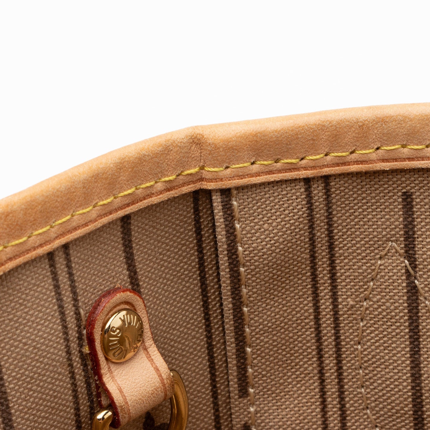 Louis Vuitton Monogram Canvas Neverfull PM Tote (SHF-adMyJN)