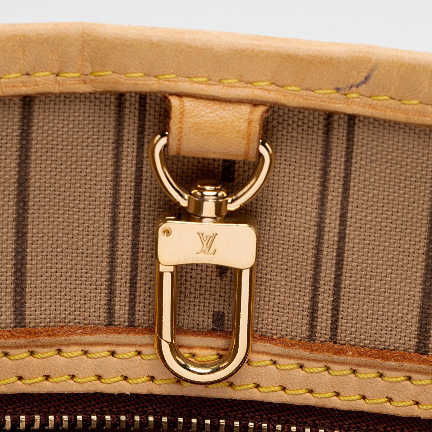 Louis Vuitton Monogram Canvas Neverfull PM Tote (SHF-pGqJ5i)