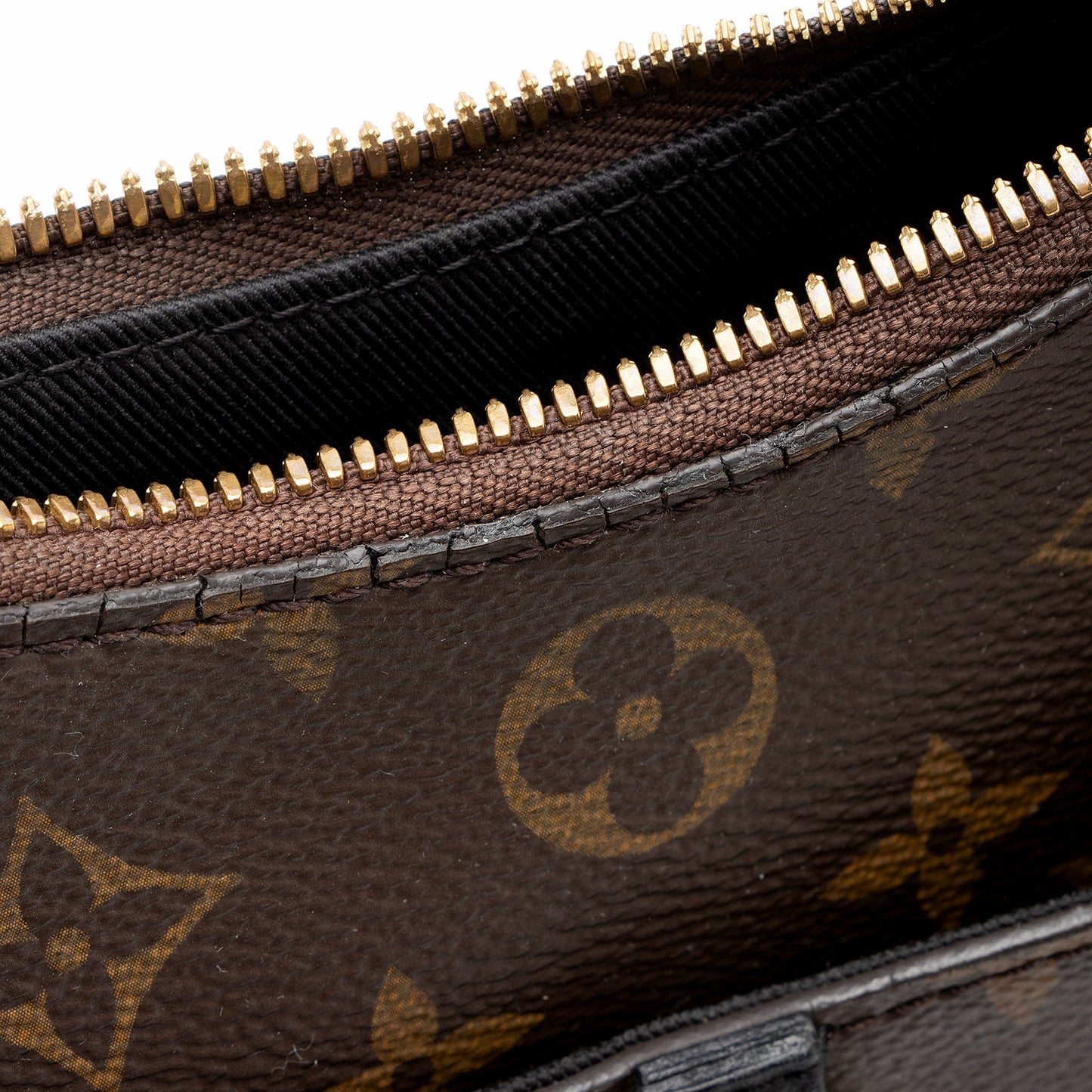 Louis Vuitton Monogram Canvas Odeon MM NM Shoulder Bag
