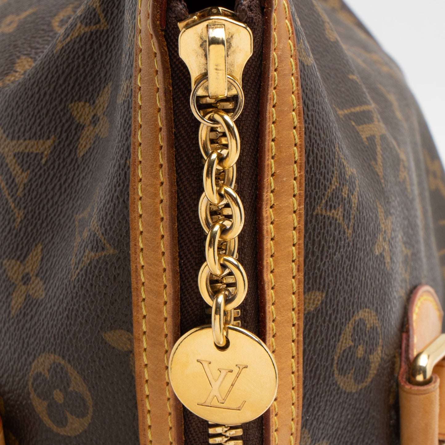 Louis Vuitton Monogram Canvas Palermo PM Tote (SHF-WZkqH8)