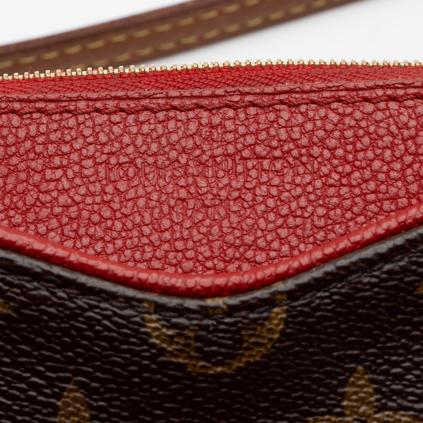 Louis Vuitton Monogram Canvas Pallas Clutch (SHF-HrIB4Y)