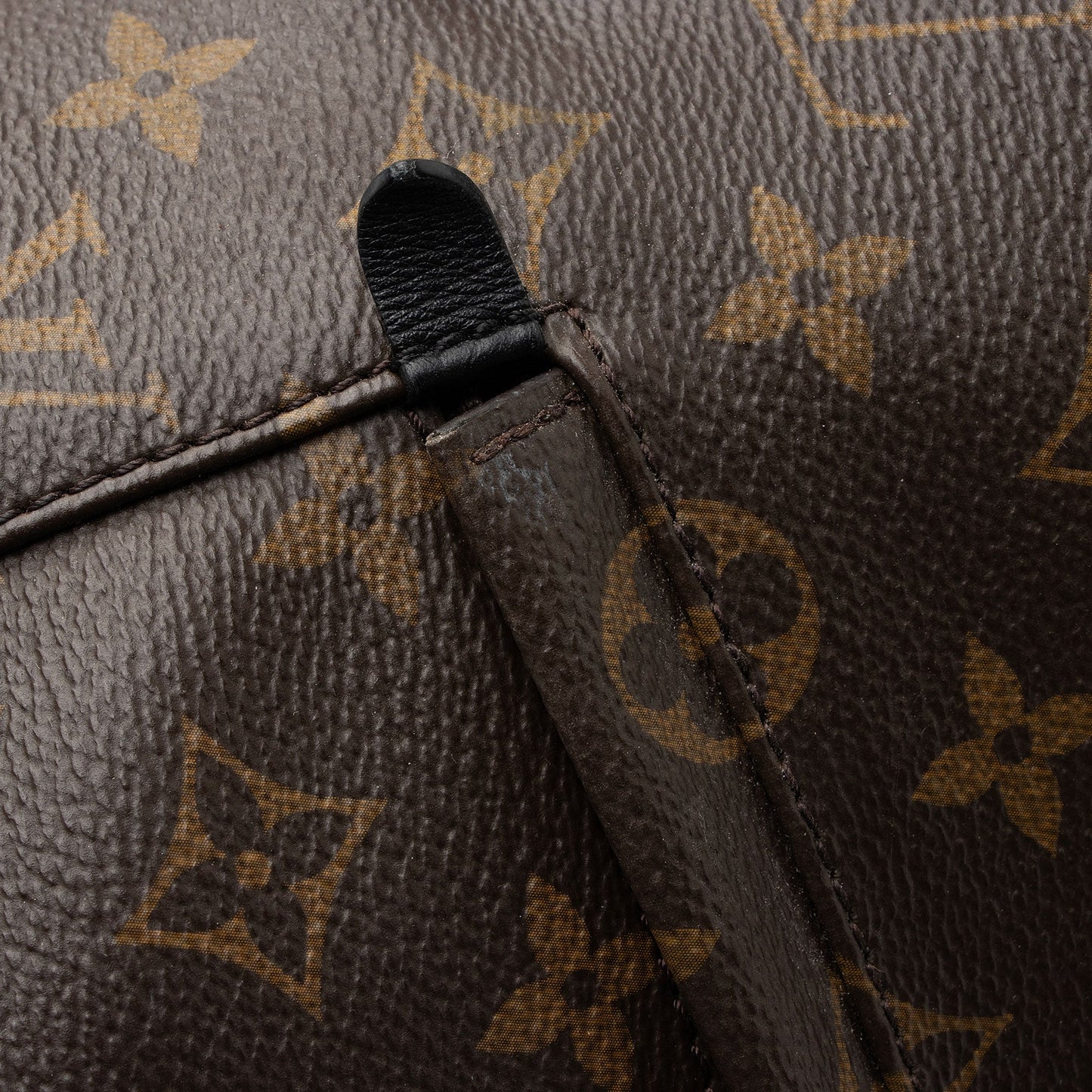 Louis Vuitton Monogram Canvas Palm Springs MM Backpack (SHF-Mq9MAS)