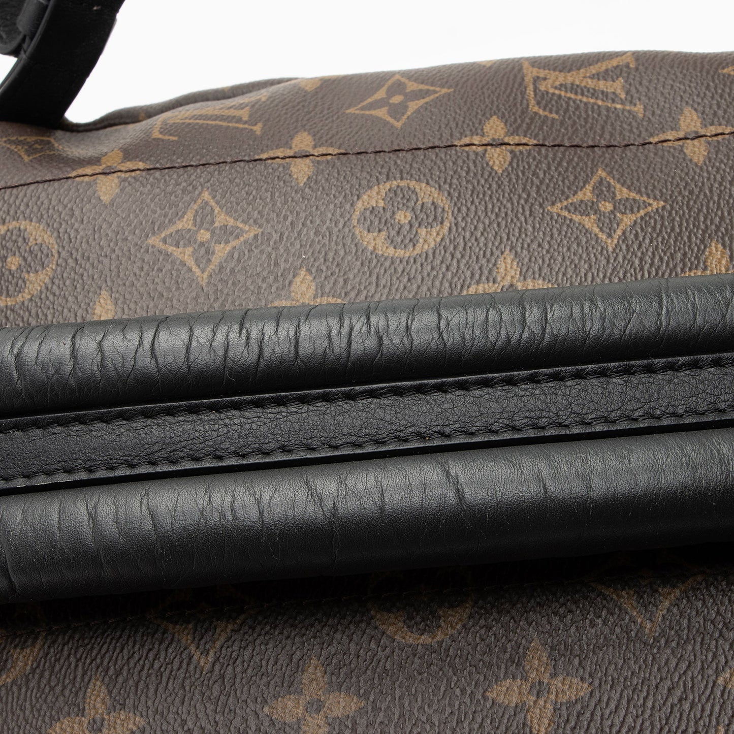 Louis Vuitton Monogram Canvas Palm Springs MM Backpack (SHF-Mq9MAS)
