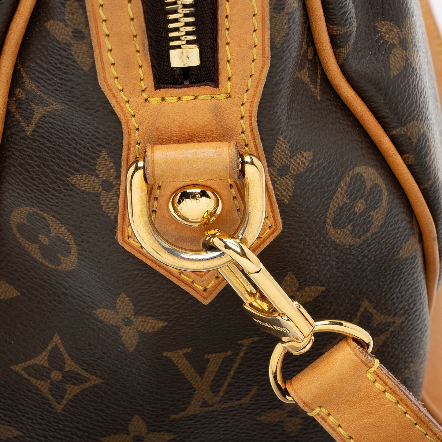 Louis Vuitton Monogram Canvas Retiro PM Satchel (SHF-TTqWfe)