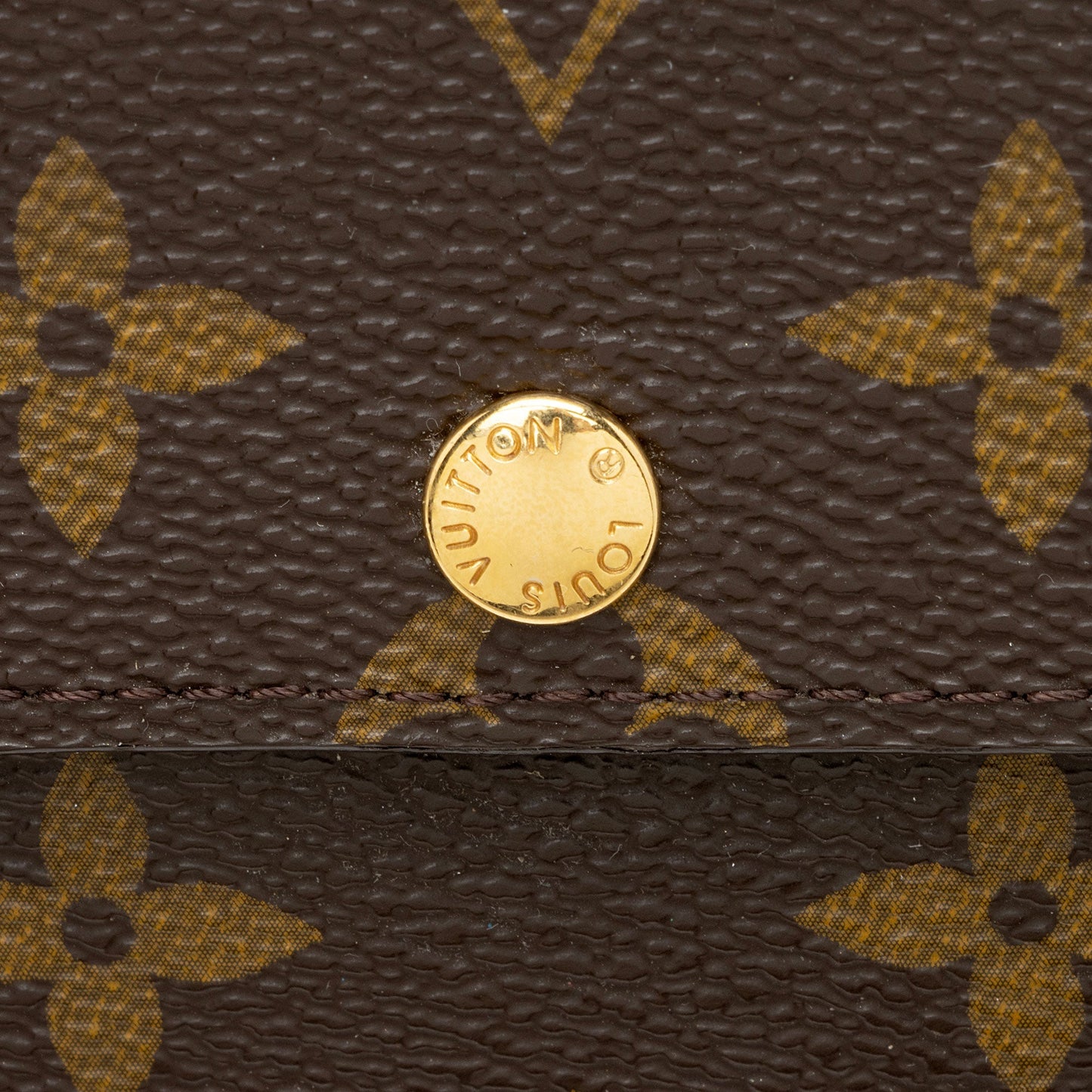 Louis Vuitton Monogram Canvas Sarah Wallet (SHF-SbkCqK)