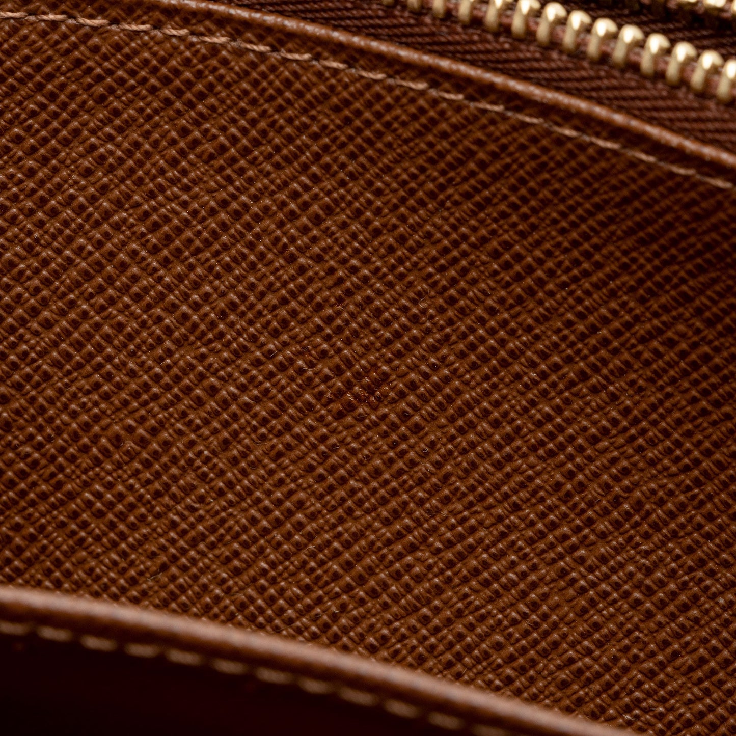 Louis Vuitton Monogram Canvas Sarah Wallet (SHF-SbkCqK)