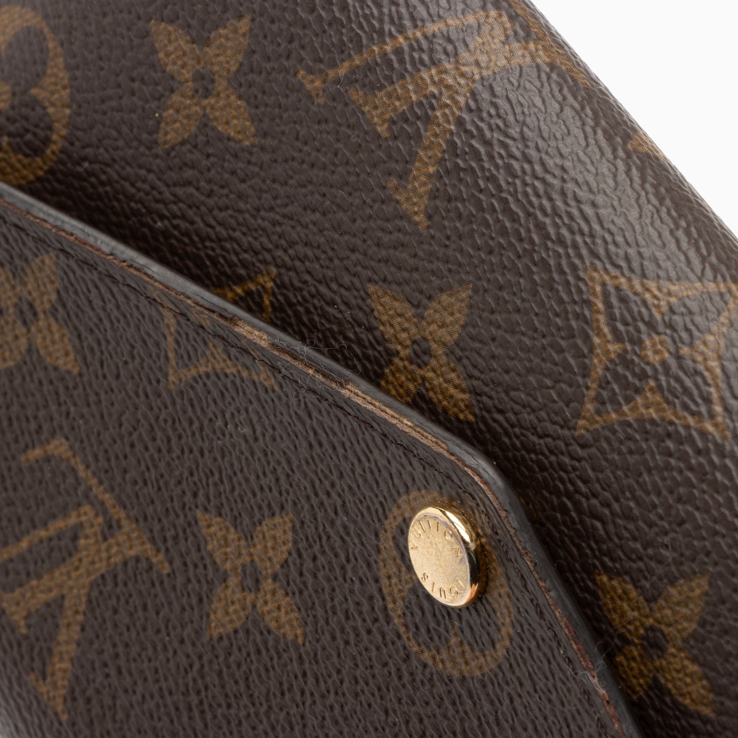 Louis Vuitton Monogram Canvas Sarah Wallet (SHF-qHxXYu)
