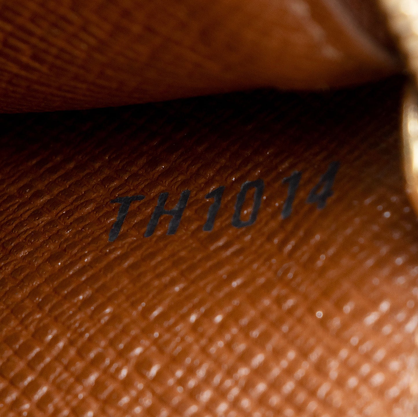 Louis Vuitton Monogram Canvas Sarah Wallet (SHF-x2o1sn)