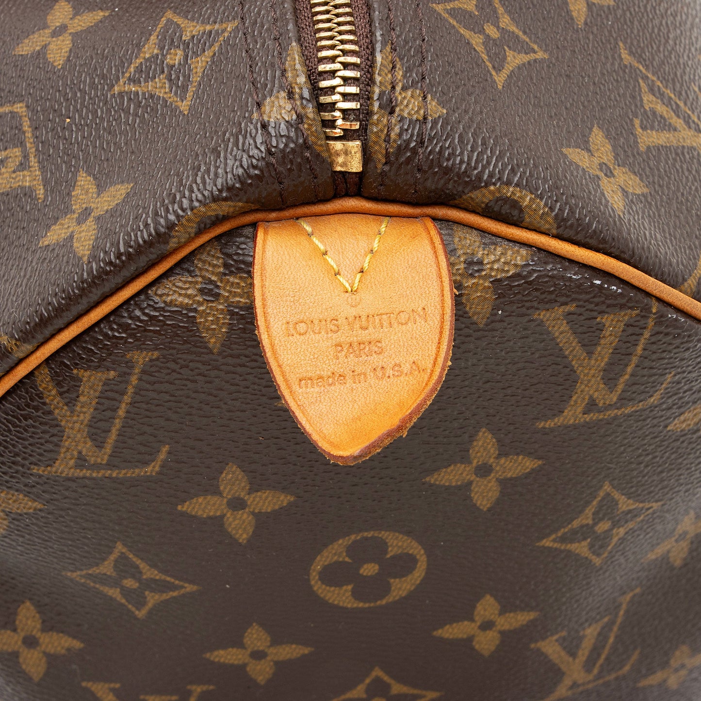 Louis Vuitton Monogram Canvas Speedy 30 Satchel (SHF-xGja6B)