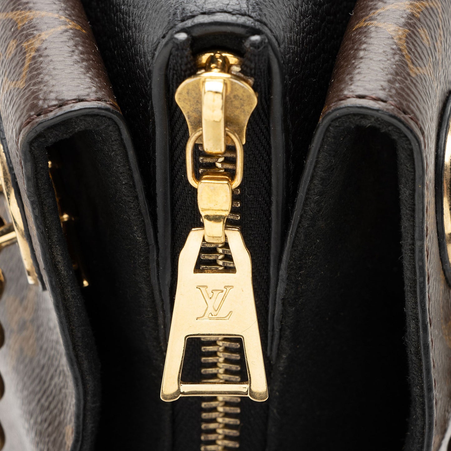 Louis Vuitton Monogram Canvas Surene MM Tote