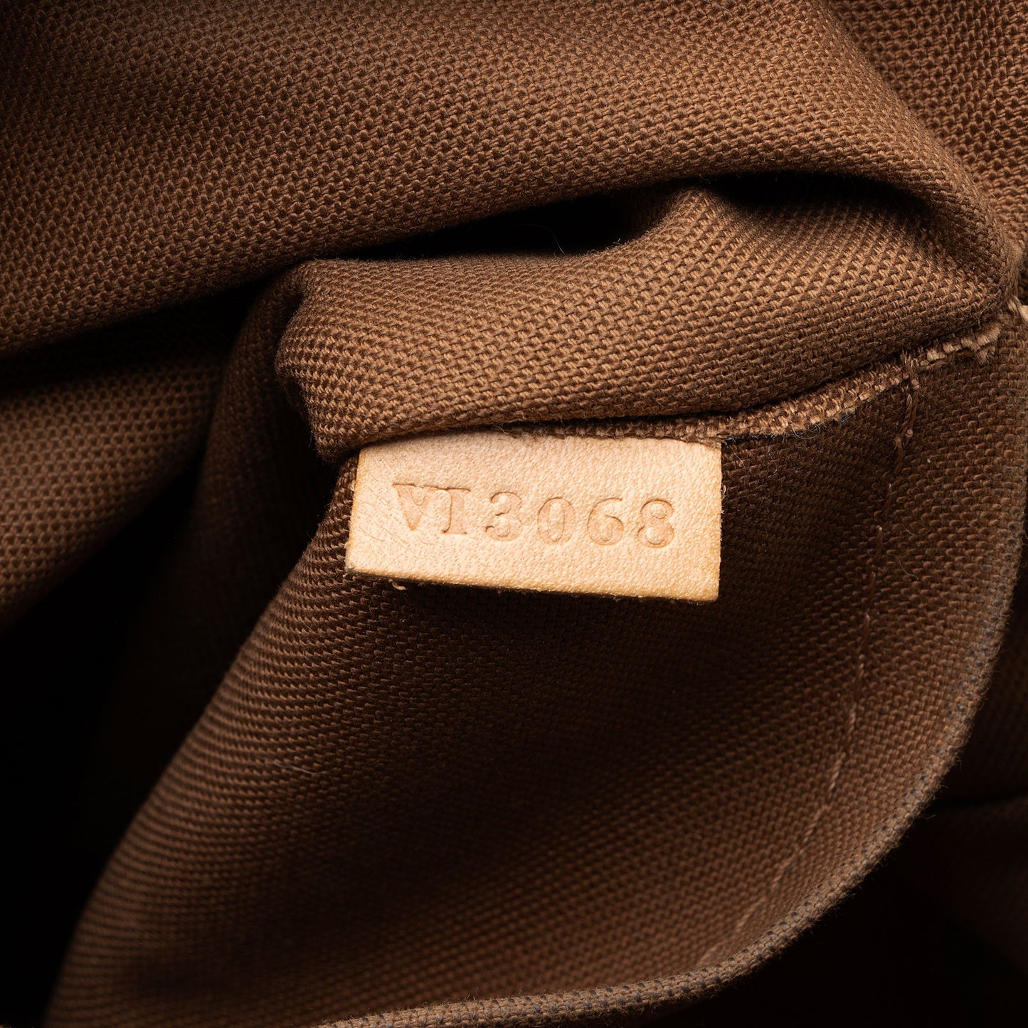 Louis Vuitton Monogram Canvas Tivoli PM Satchel (SHF-hNBpAm)