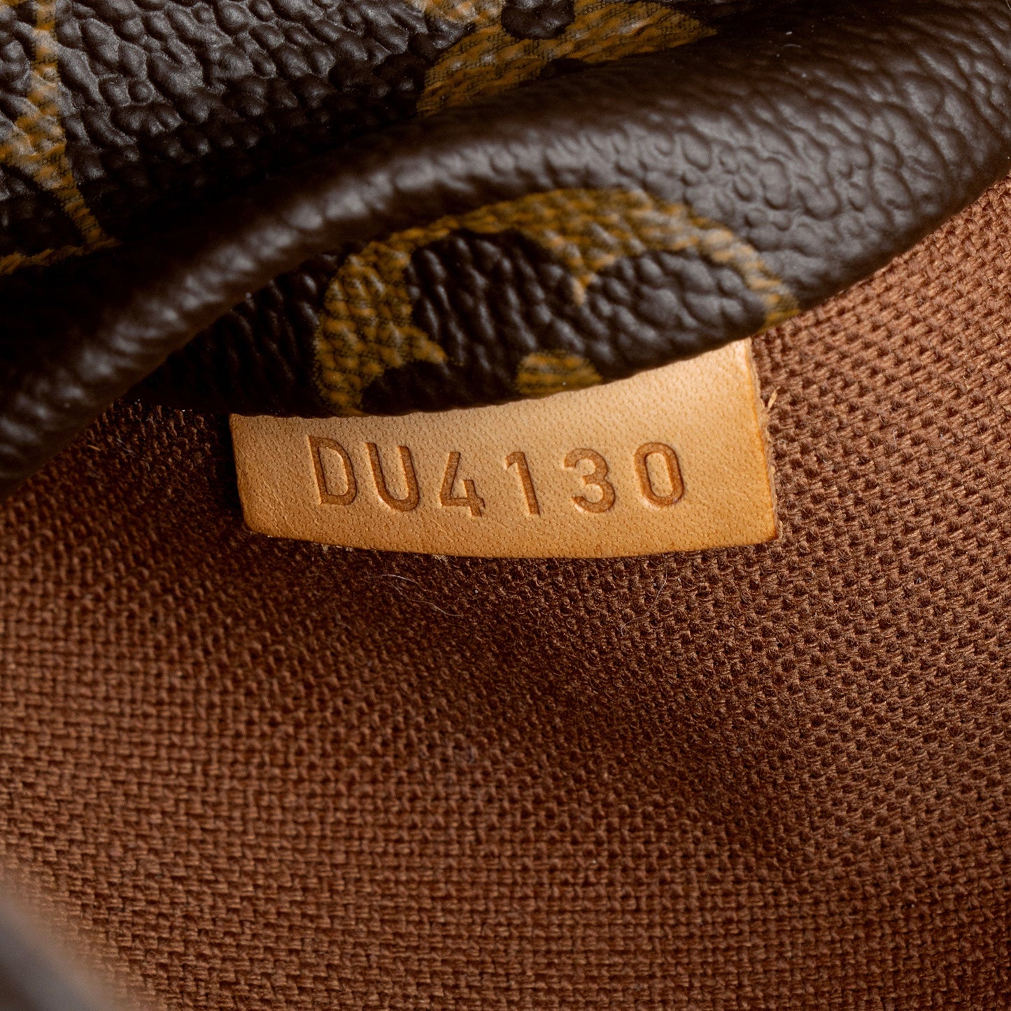 Louis Vuitton Monogram Canvas Totally GM Tote (SHF-UVl9s5)