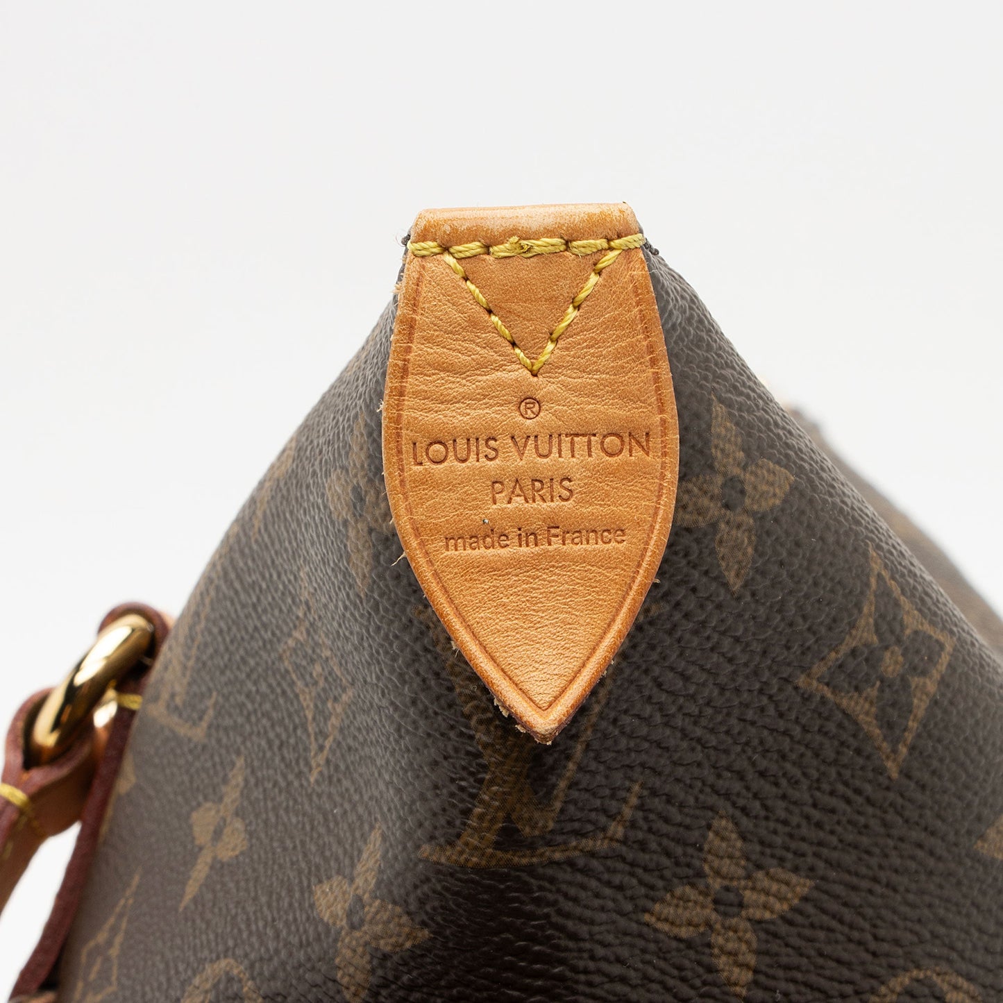 Louis Vuitton Monogram Canvas Totally MM Tote (SHF-OUVzwH)