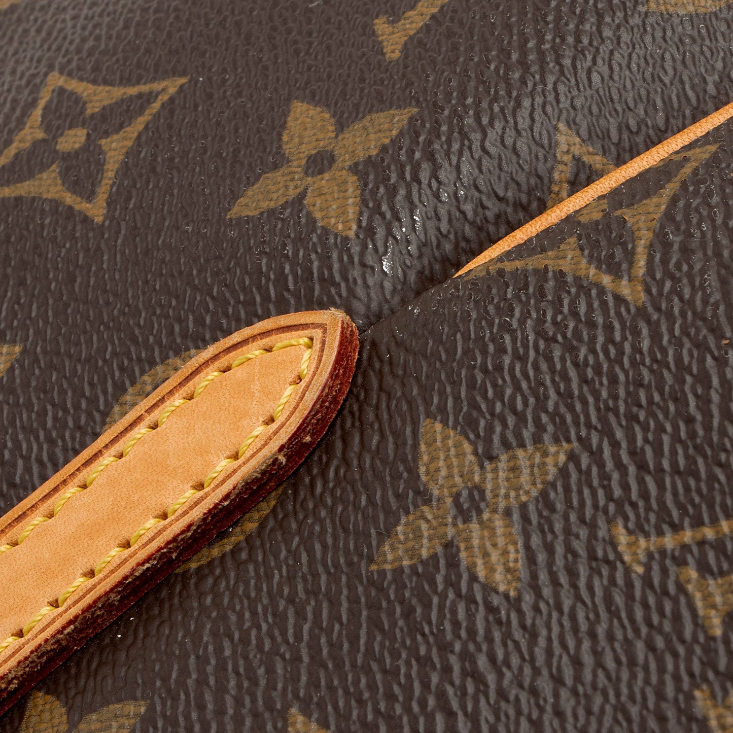 Louis Vuitton Monogram Canvas Totally PM Tote (SHF-gIP49h)