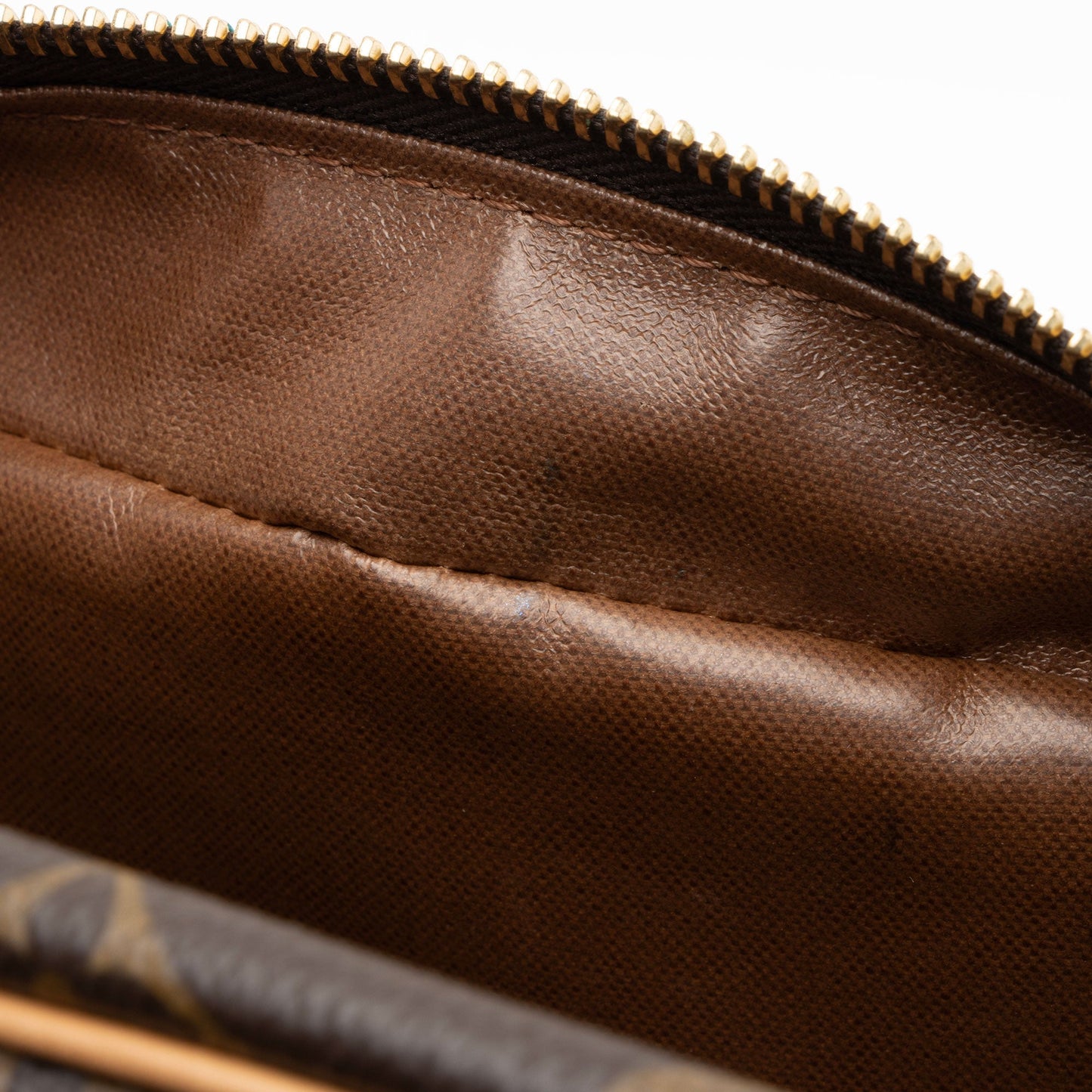 Louis Vuitton Monogram Canvas Trousse Toiletry Pouch 25 (SHF-setPiJ)