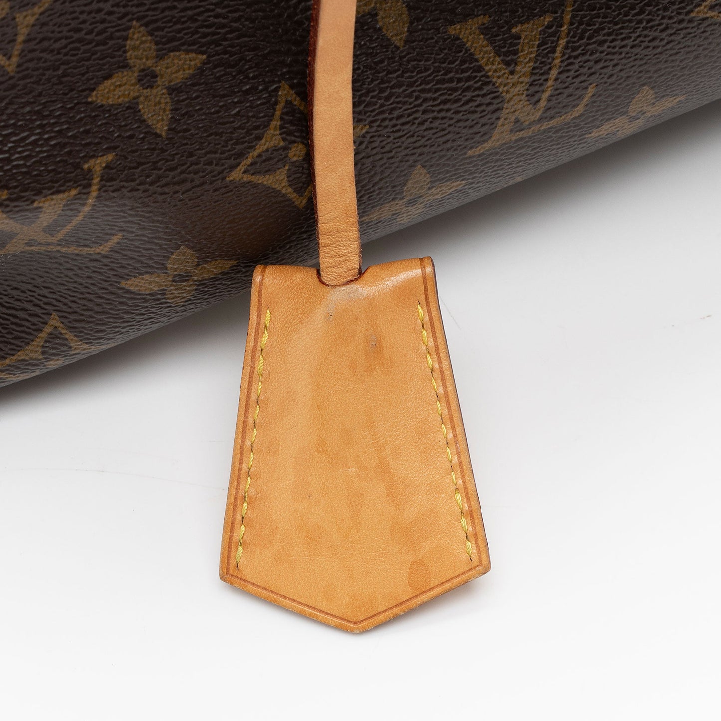 Louis Vuitton Monogram Canvas Venus Satchel (SHF-mKfc1P)