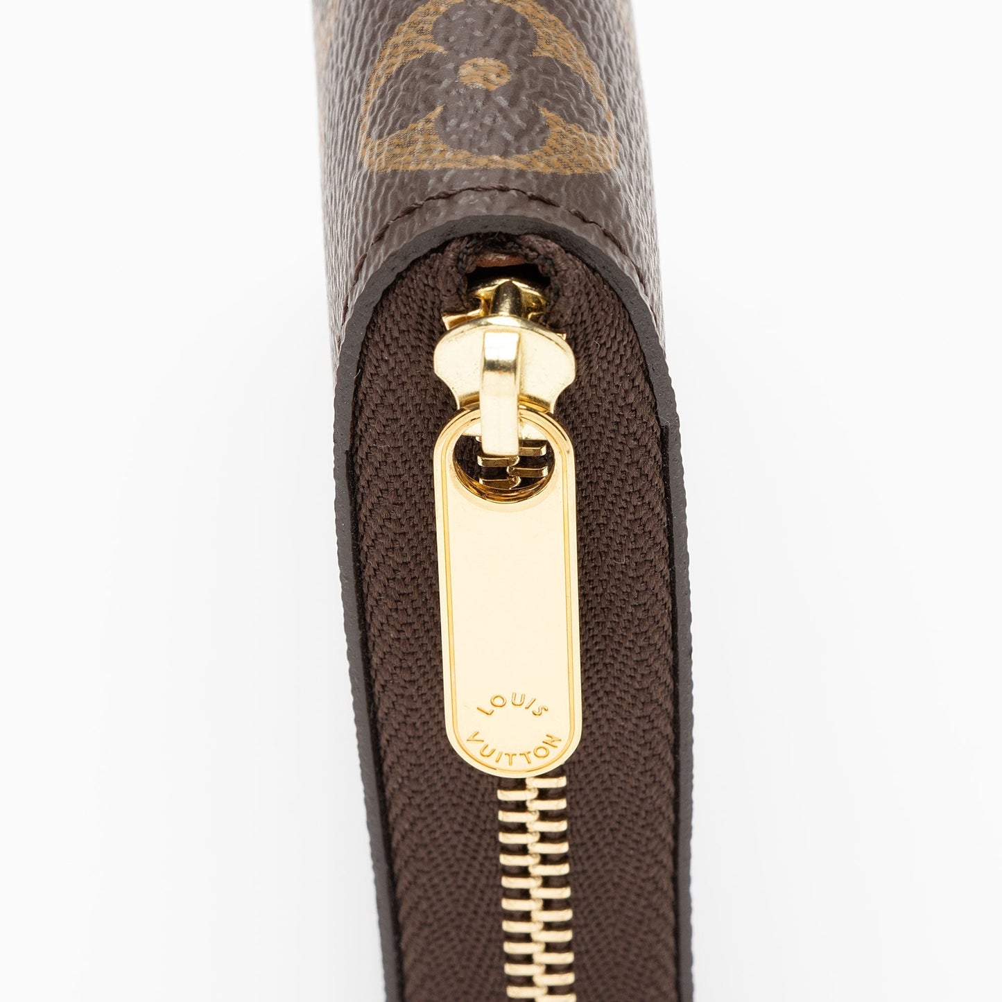 Louis Vuitton Monogram Canvas Zippy Coin Wallet (SHF-U4v2C4)