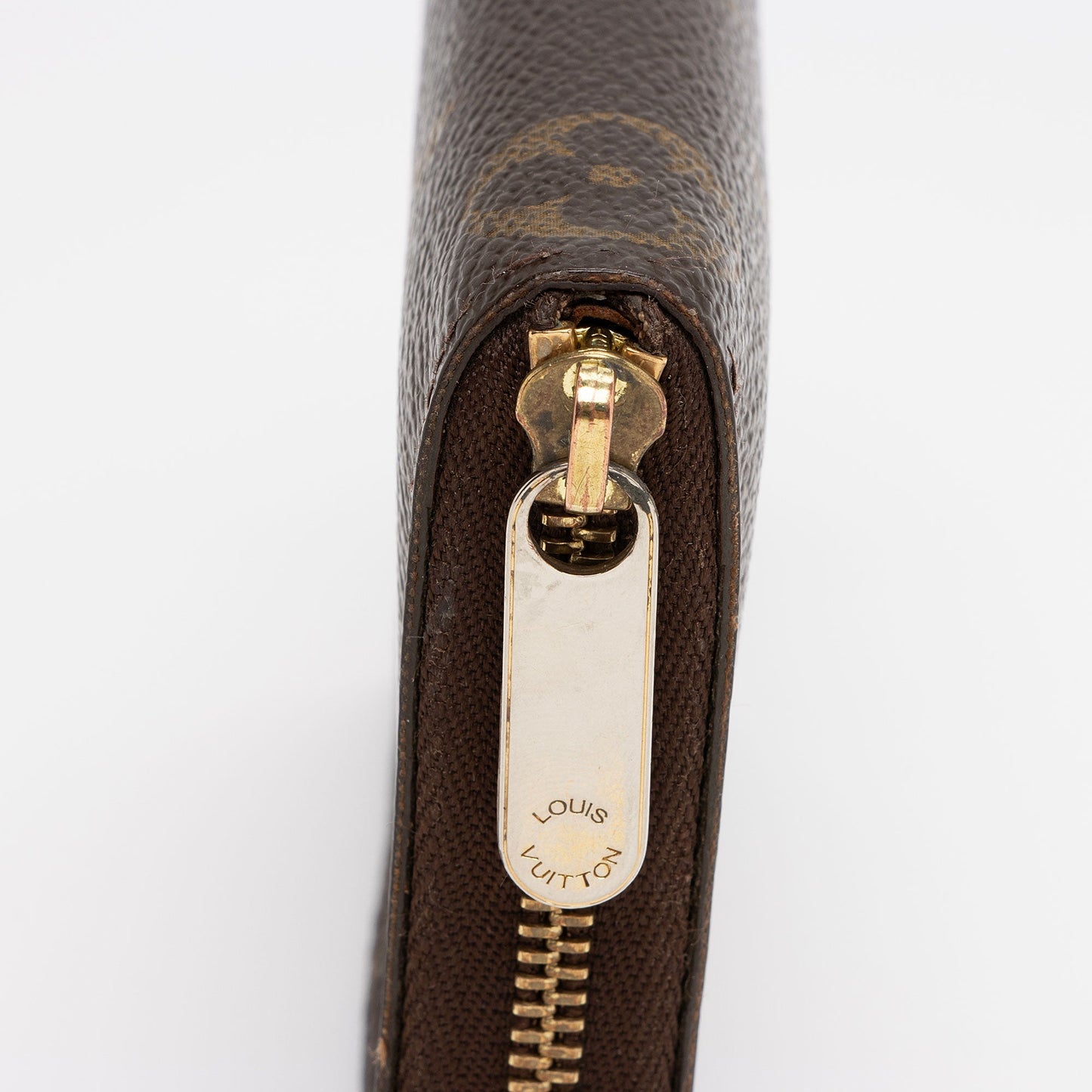Louis Vuitton Monogram Canvas Zippy Coin Wallet (SHF-5Z4cmm)