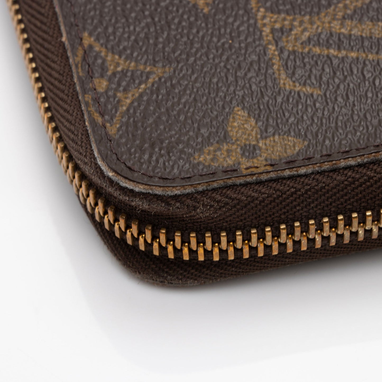 Louis Vuitton Monogram Canvas Zippy Organizer Wallet (SHF-2Gu7uv)