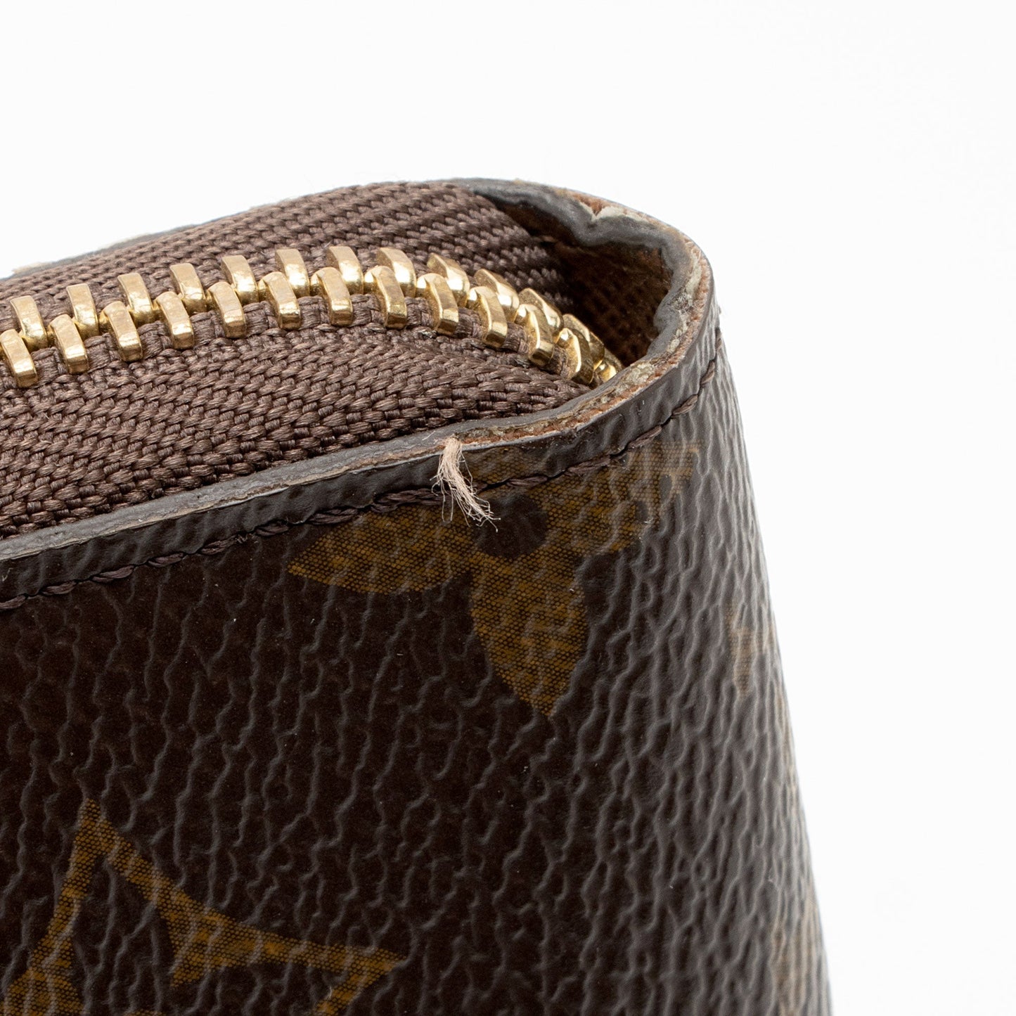 Louis Vuitton Monogram Canvas Zippy Organizer Wallet (SHF-vn2hdU)